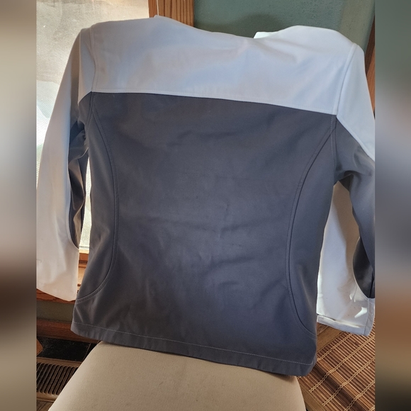 White and Grey women's windbreaker free tech size large 12-14 - Picture 2 of 4